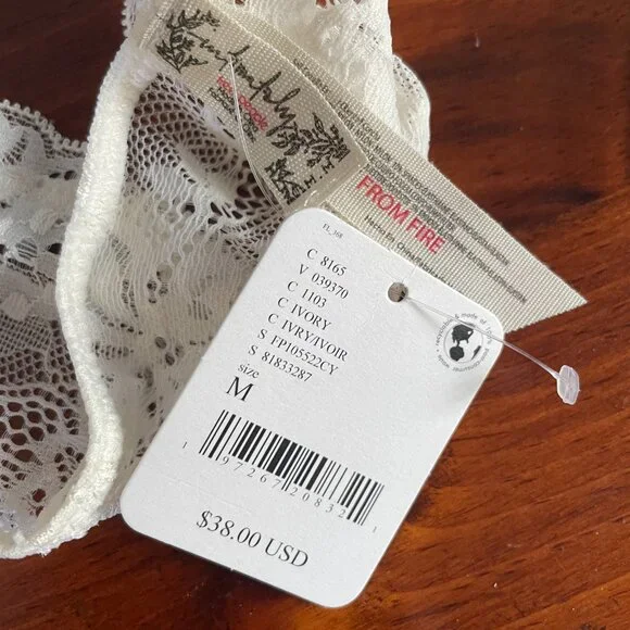 Free People Intimately Halter Lace Bralette Bundle of 2 Medium Black & White NWT - Picture 3 of 12